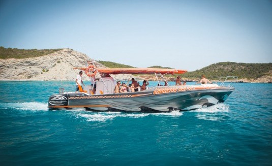 Cabrera rapid Boot von Excursions a Cabrera
